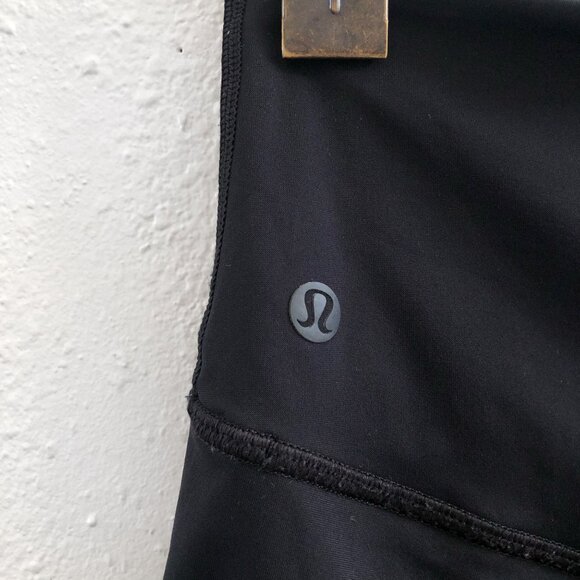 LULULEMON Train to Beach High-Rise Short 10" No Size Tag Check Measurements - Picture 8 of 9